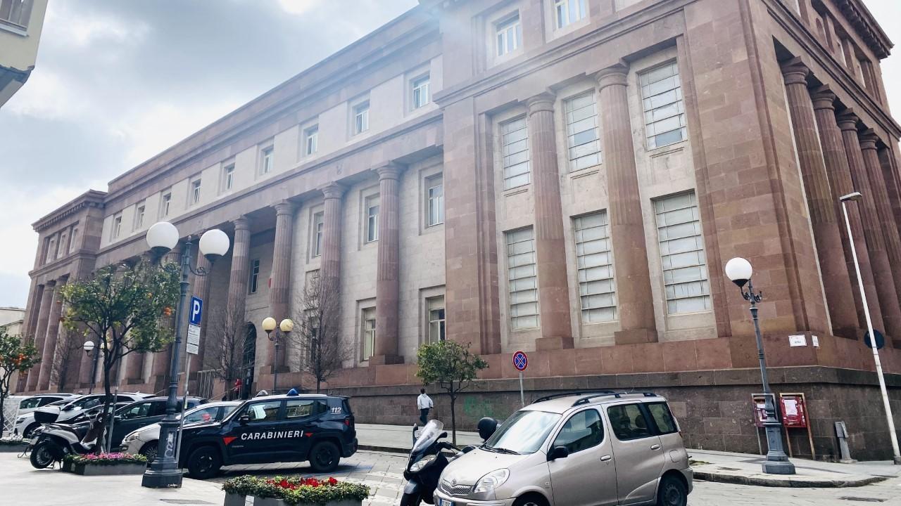 “Ti sgozzo”, marito violento condannato a due anni di carcere