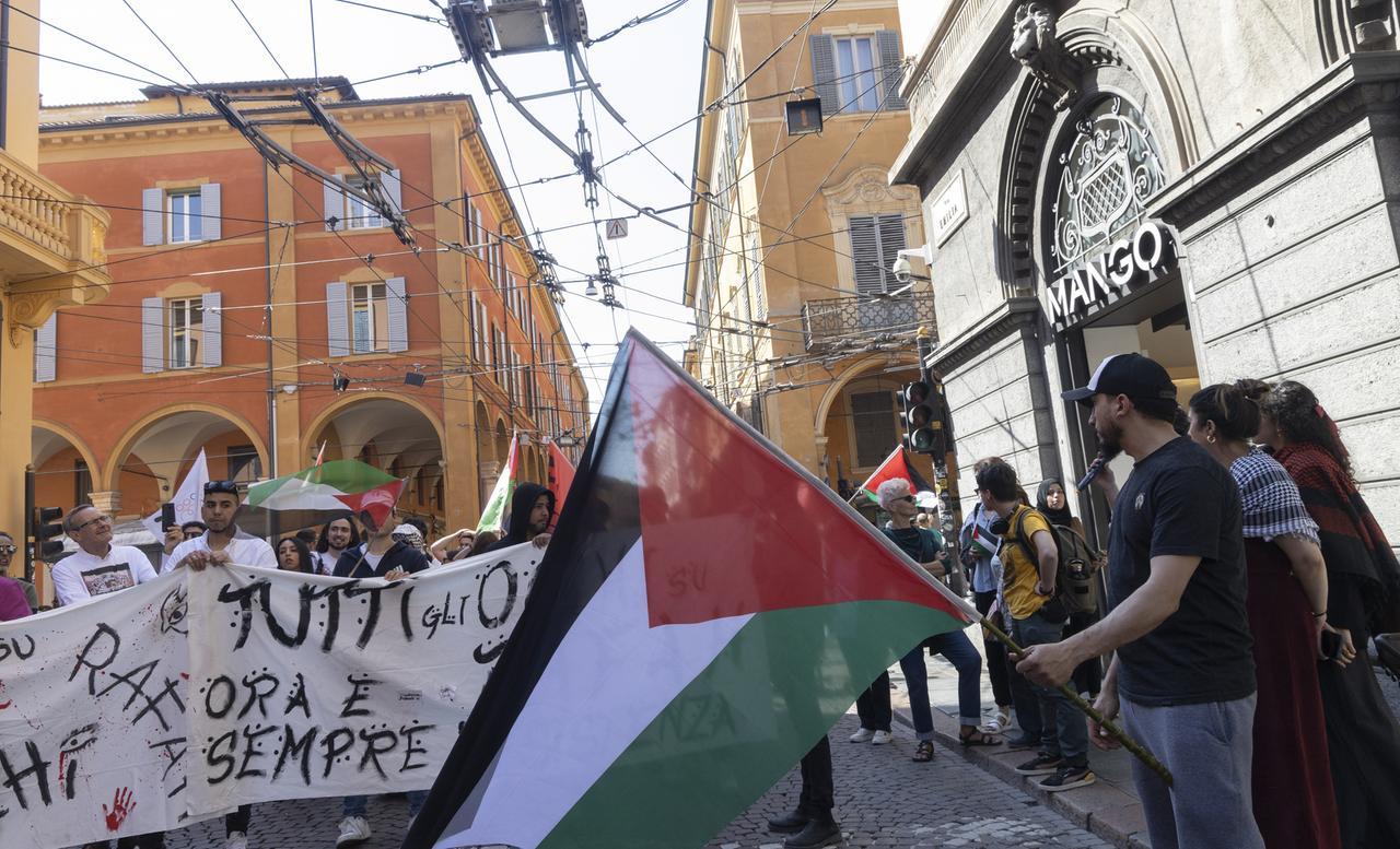 
	Un corteo per la Palestina in centro a Modena

