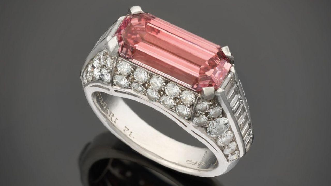 L'anello Bulgari con il rarissimo diamante rosa