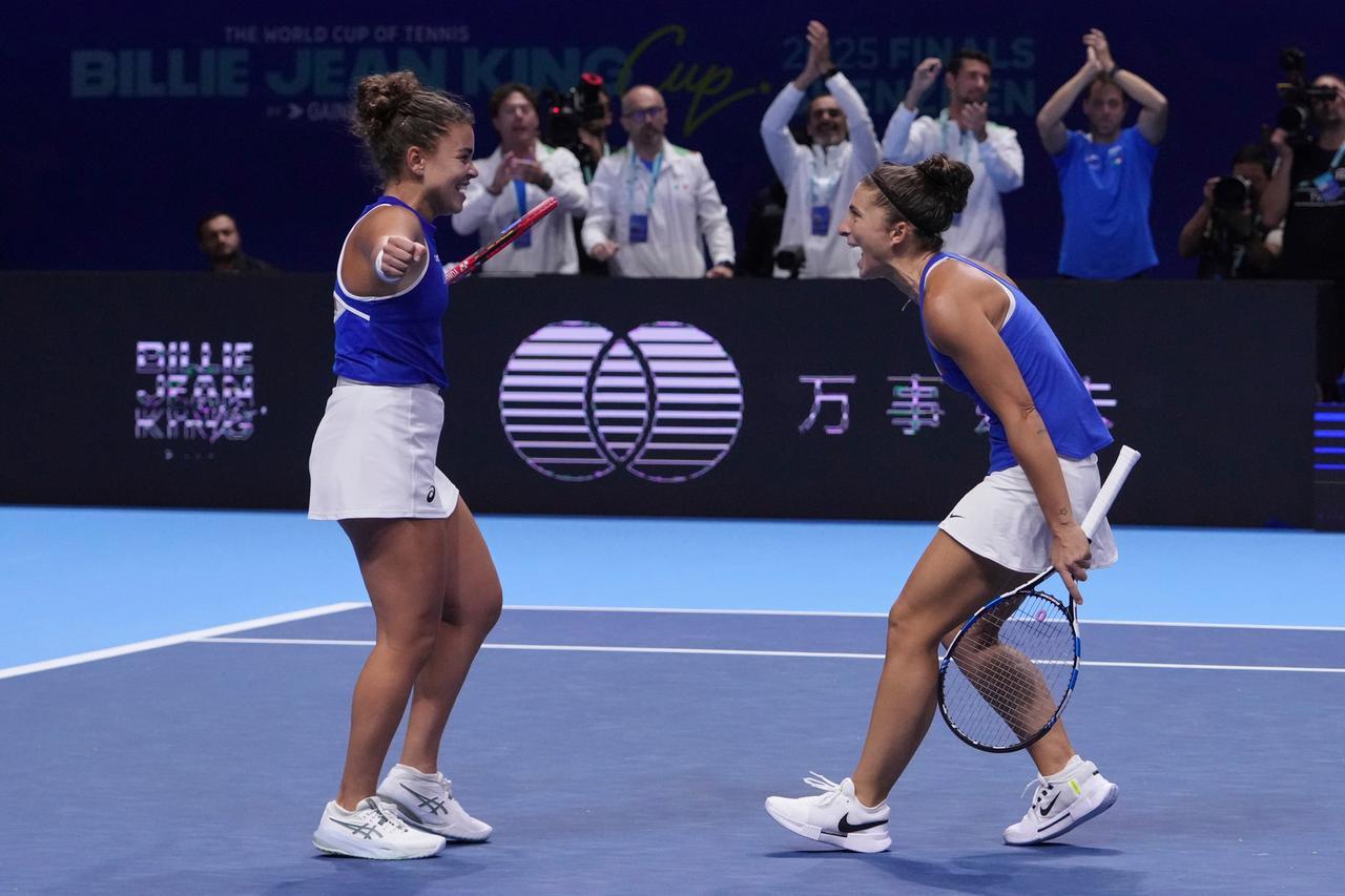 
	Jasmine Paolini e Sara Errani

