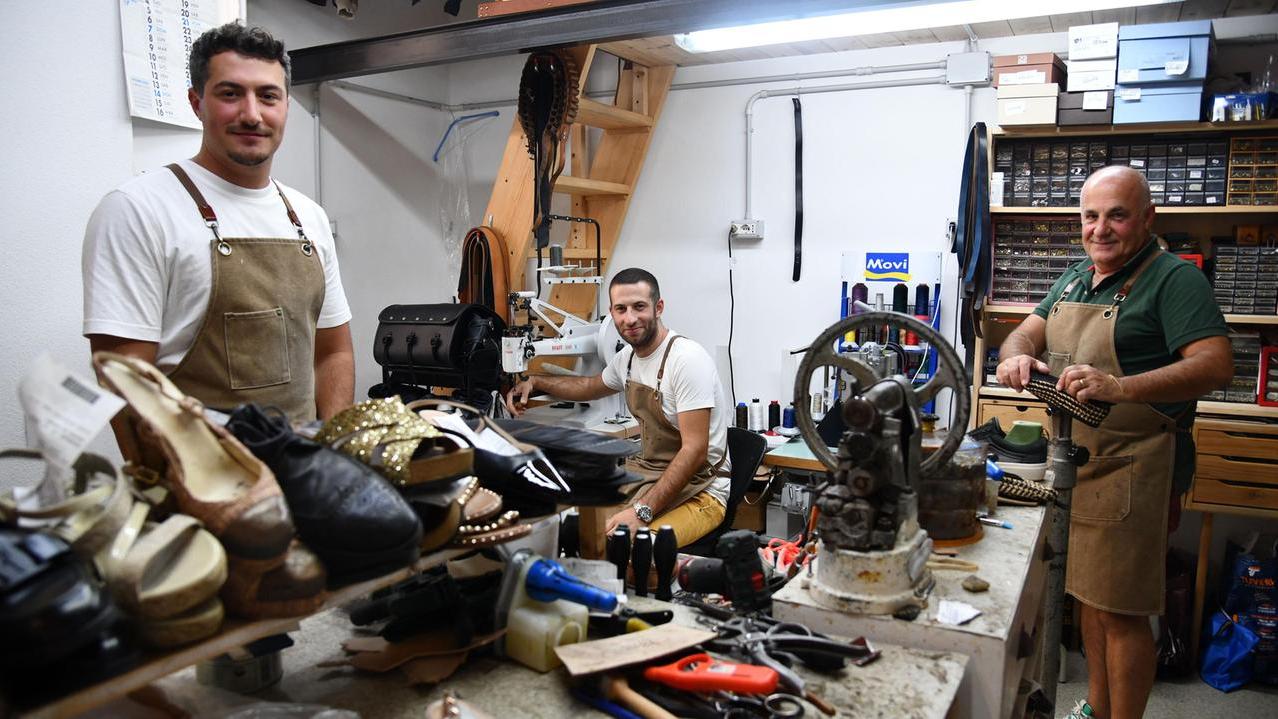 Olbia, dalle prime riparazioni alle scarpe per Clooney: la storia della Calzoleria Budroni