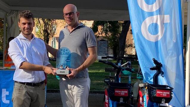 Un milione di corse in monopattino. Ferrara è un laboratorio di mobilità