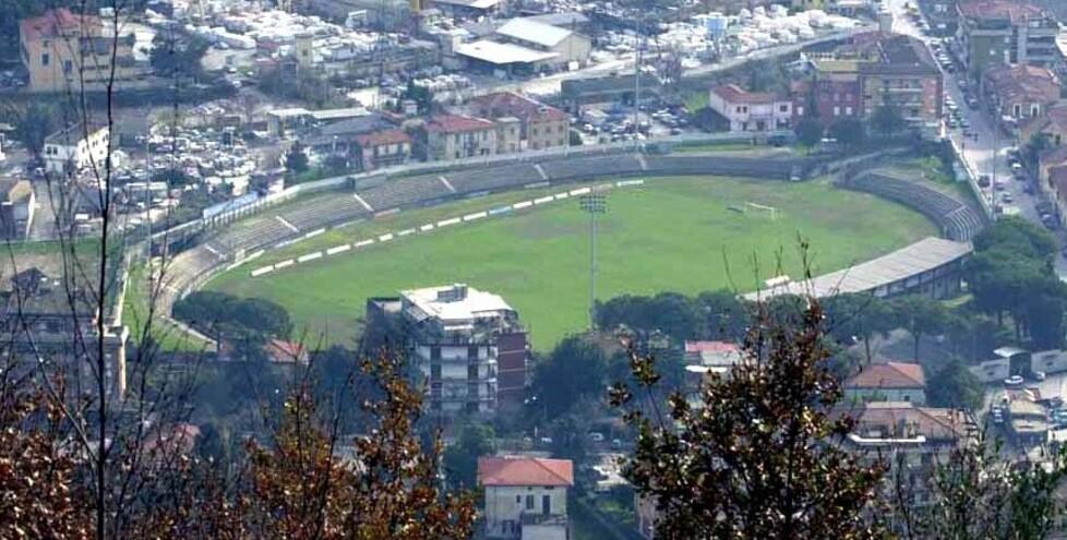 Lo stadio visto dalle colline