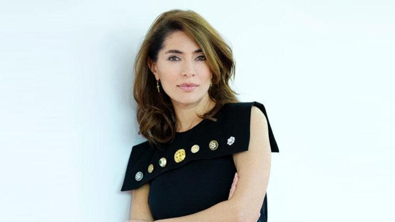Caterina Murino, due aborti, un travaglio durato 20 ore: «Io mamma a 47 anni non sono egoista»