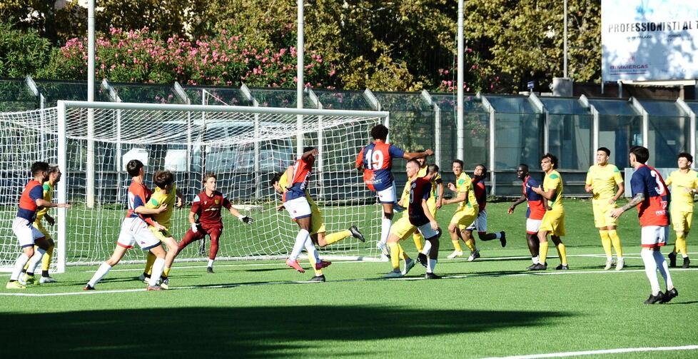 Cecina-Montespertoli, l'assalto rossoblù porta un punto