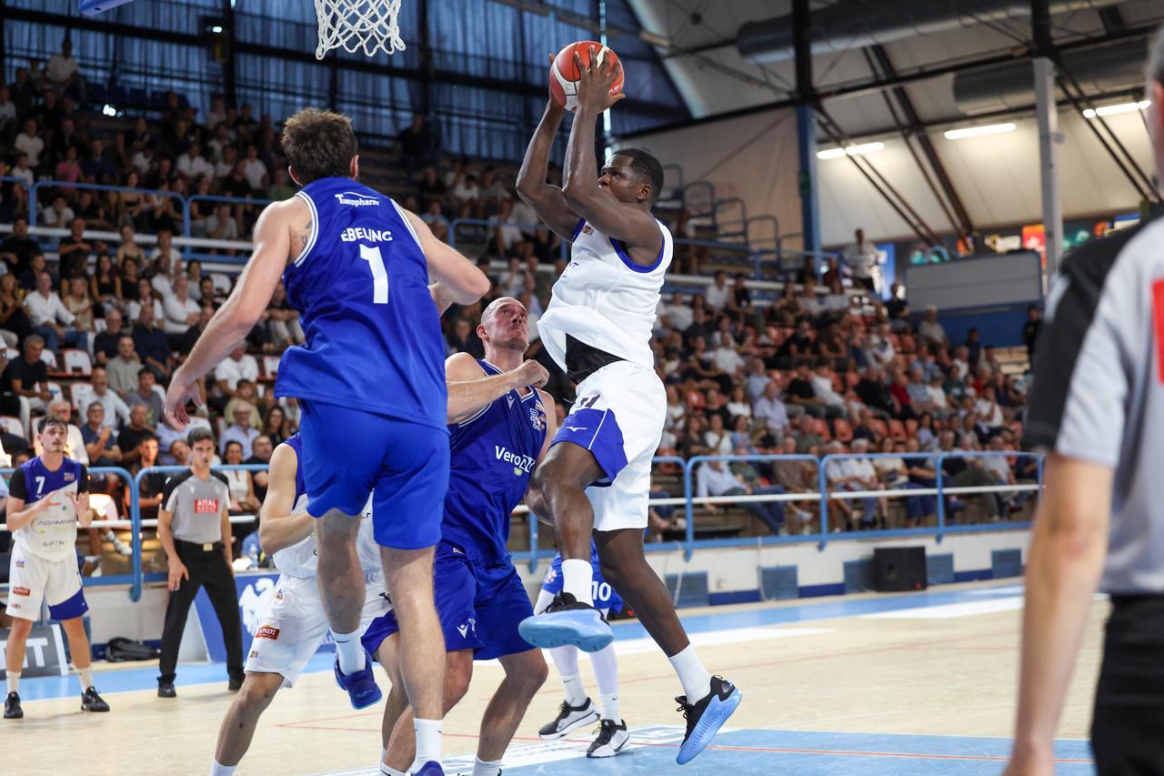 Adamant, subito i rimpianti. A Ferrara vince la Pielle Livorno