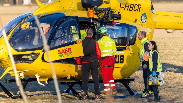 Lido Nazioni, giudice di gara salvato dal bagnino: 20 minuti di massaggio cardiaco