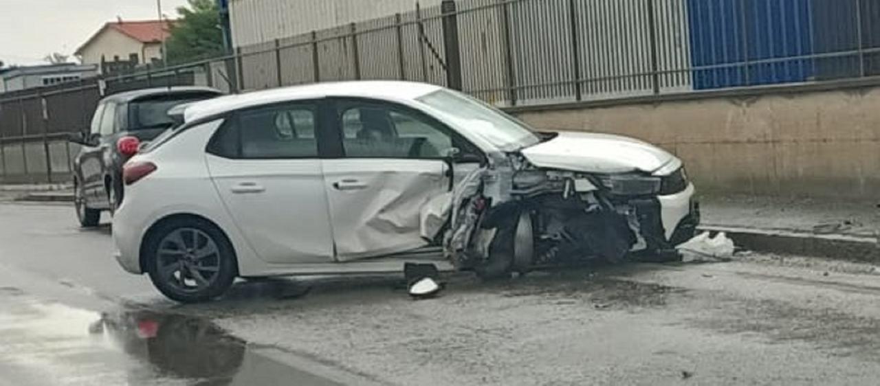 
	L'auto danneggiata

