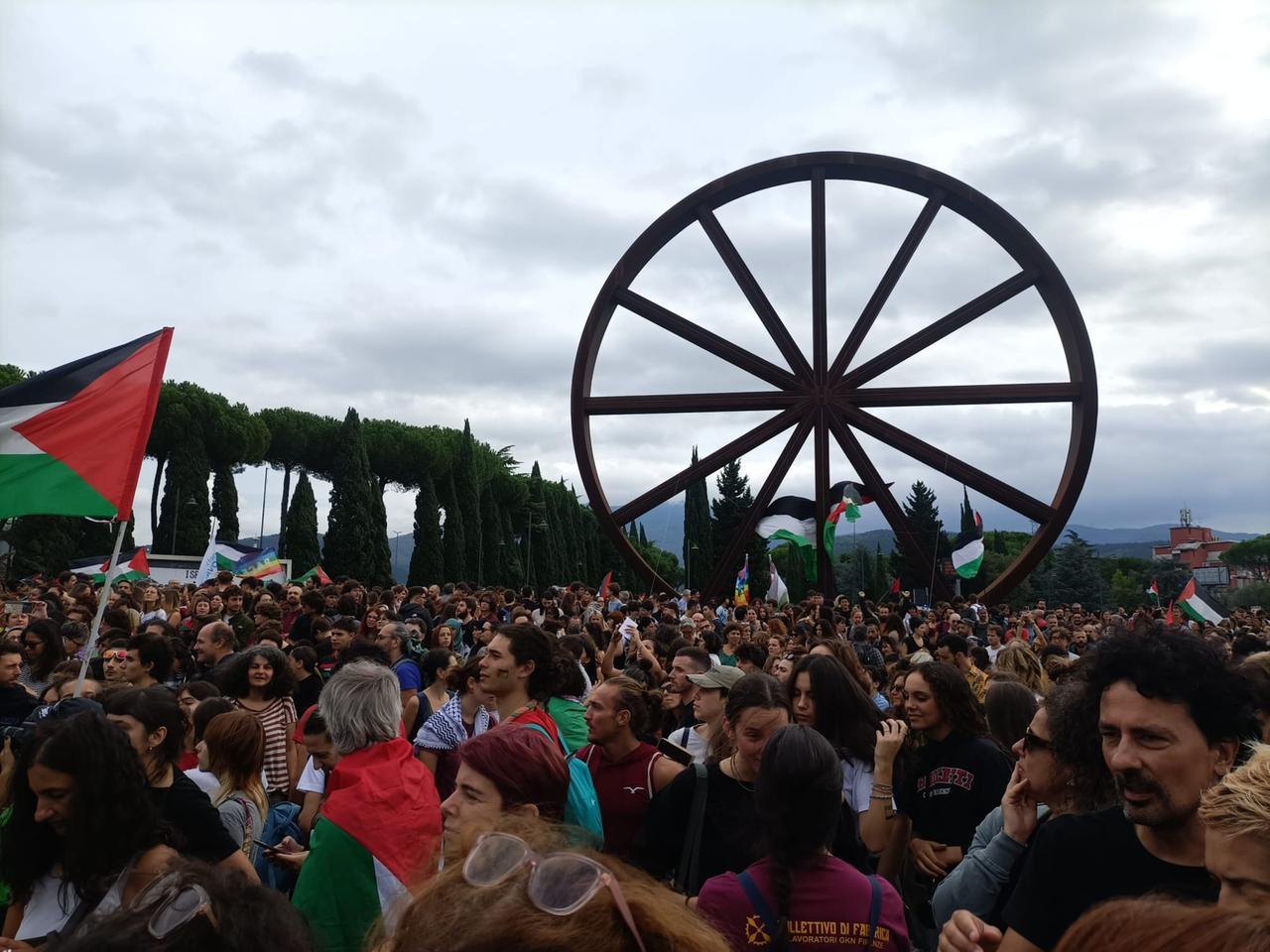 
	La manifestazione a Calenzano (foto Melania Mannelli)

