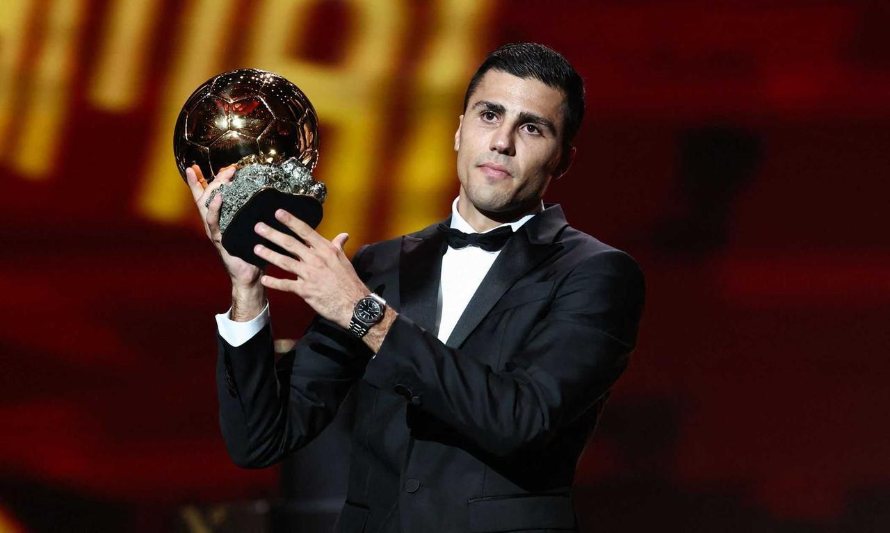 Pallone d’oro 2025, oggi la cerimonia: orario, favoriti e dove vederla