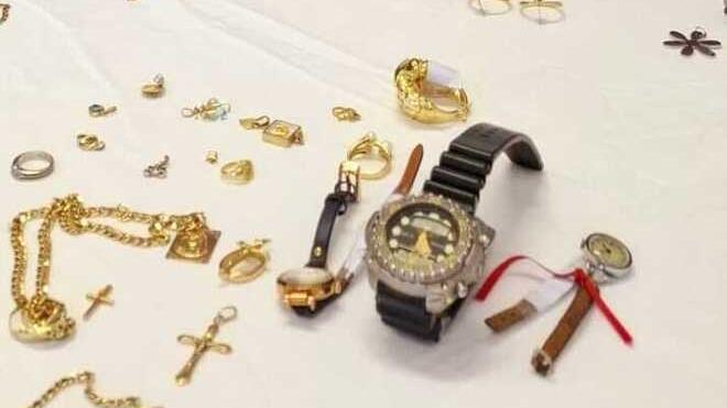 Gioielli e orologi (foto d'archivio)