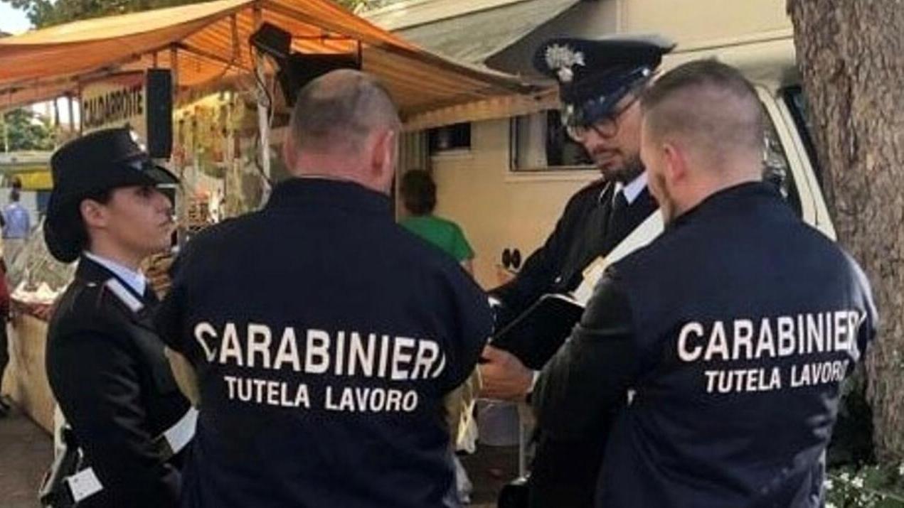 Controllava i dipendenti con le telecamere: multato ristoratore