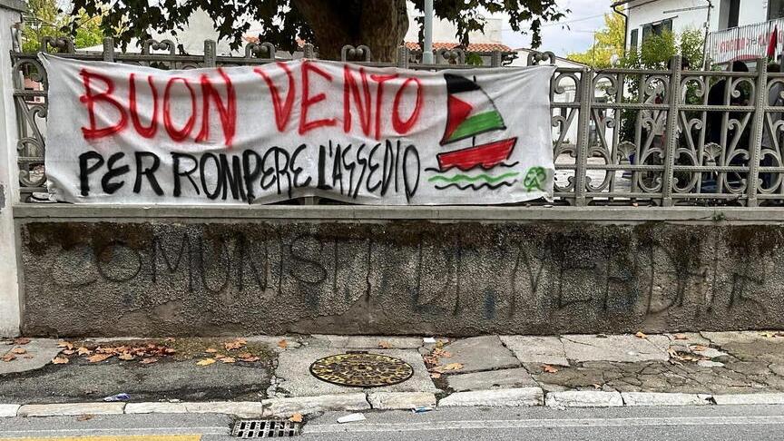 La scritta apparsa al circolo Alberone