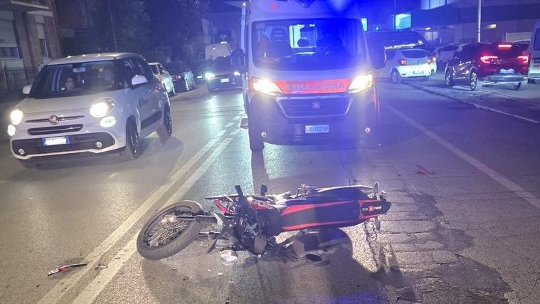 Ferrara, pirata della strada ancora in fuga: «Chi ha visto qualcosa ci aiuti». Il giovane al momento non può lavorare né praticare sport