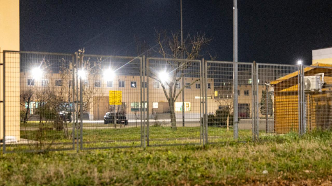 Detenuto suicida in carcere, aveva 24 anni: è il quinto caso a Modena da inizio anno