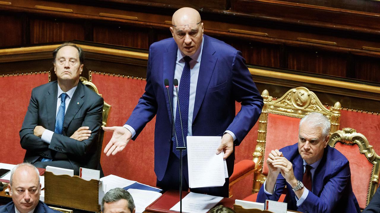 Il ministro Crosetto