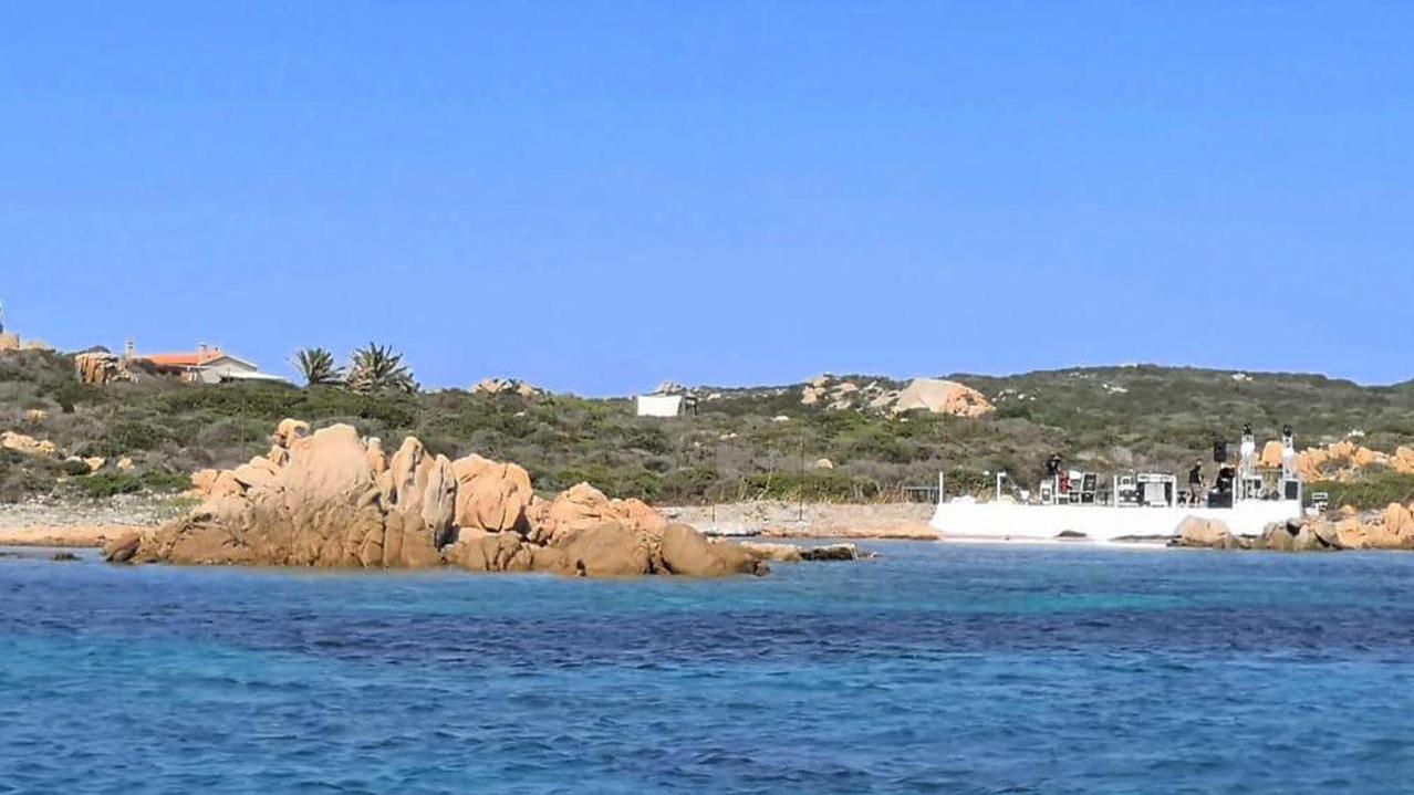 Festa vip sull’isola di Santa Maria: l’abuso d’ufficio non è più reato, tutti prosciolti