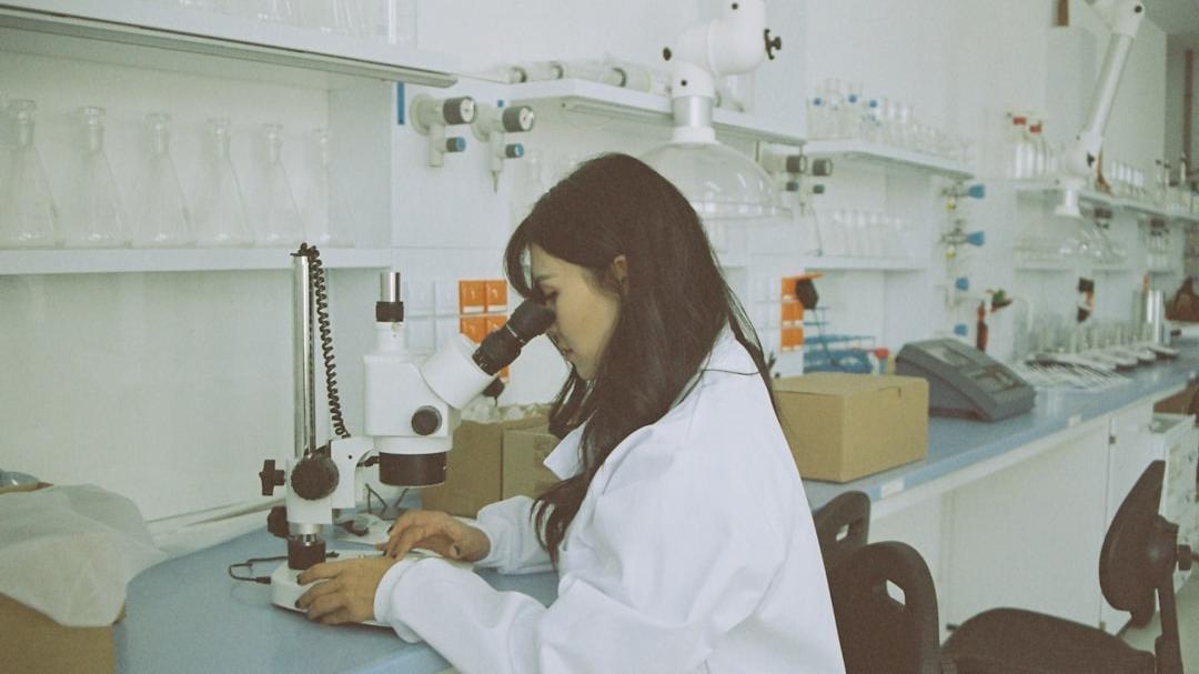 Toscana, una scoperta apre la strada a nuovi farmaci per alleviare il dolore senza ostacolare l’infiammazione