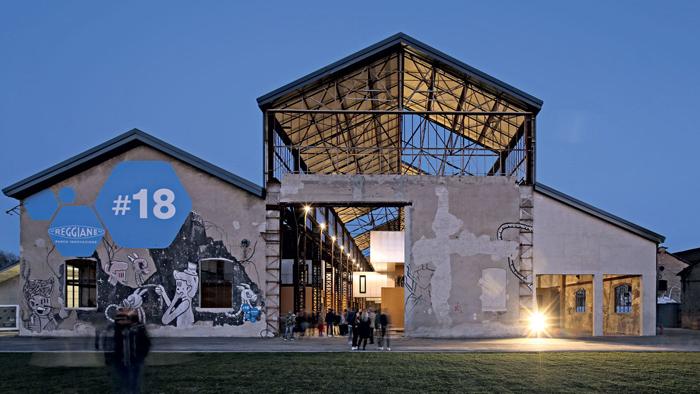 Al Festival di Astronomia l’aperitivo è “spaziale”: Parmigiano e cocktail come se fossimo sulla Stazione Spaziale Internazionale