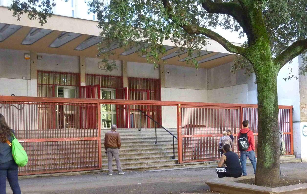 Sassari, rubinetti manomessi: 700 studenti a casa