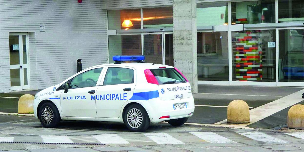 Sassari, armato di catena semina il panico: arrestato