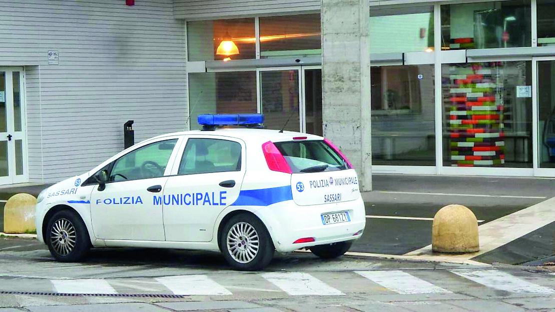 Sassari, armato di catena semina il panico: arrestato