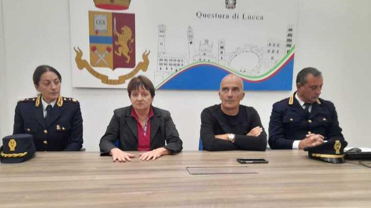 Lucca, smantellato spaccio di droga: tra i clienti anche tredicenni. Chi sono i 5 arrestati