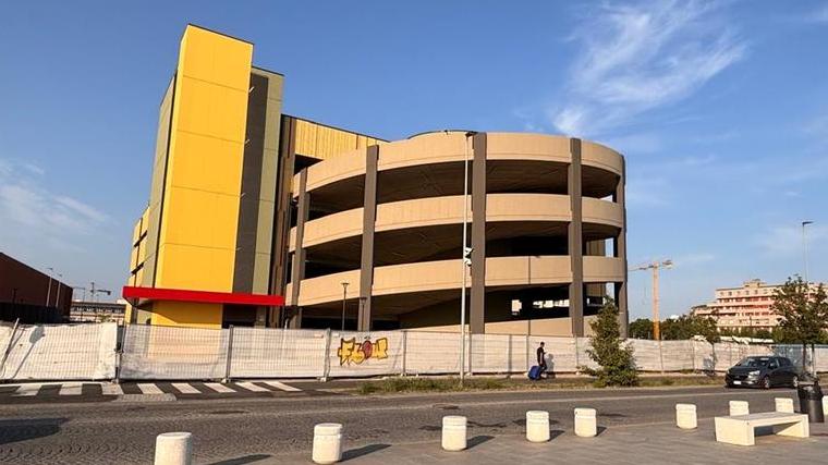 Il nuovo parcheggio multipiano in via Rita Levi Montalcini