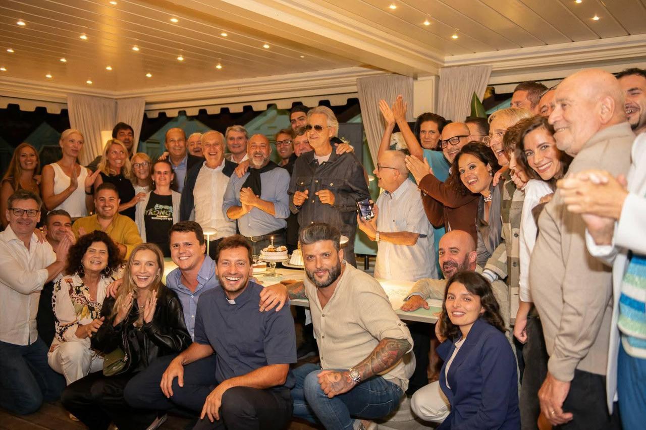 
	Gli invitati al compleanno di Andrea Bocelli (foto Sergio Bartolini)

