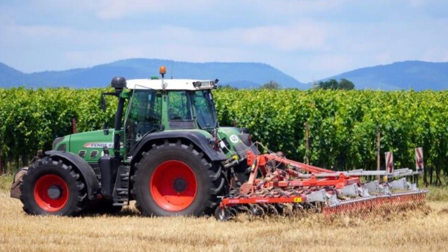 Muore schiacciato dal trattore a Serramazzoni: trovato dopo ore in un calanco