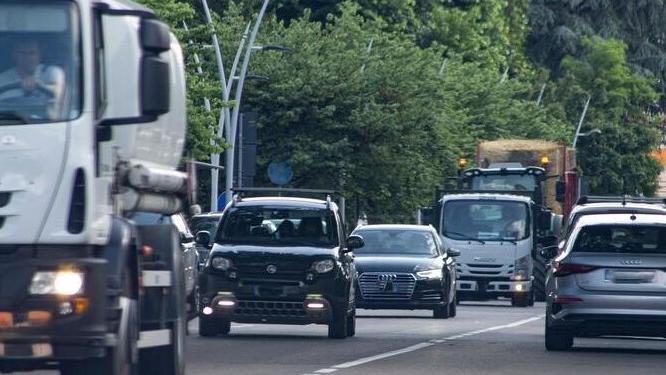 Il sindaco a Salvini: «Ponte sullo Stretto slittato? Si acceleri sulla tangenziale di Montale»