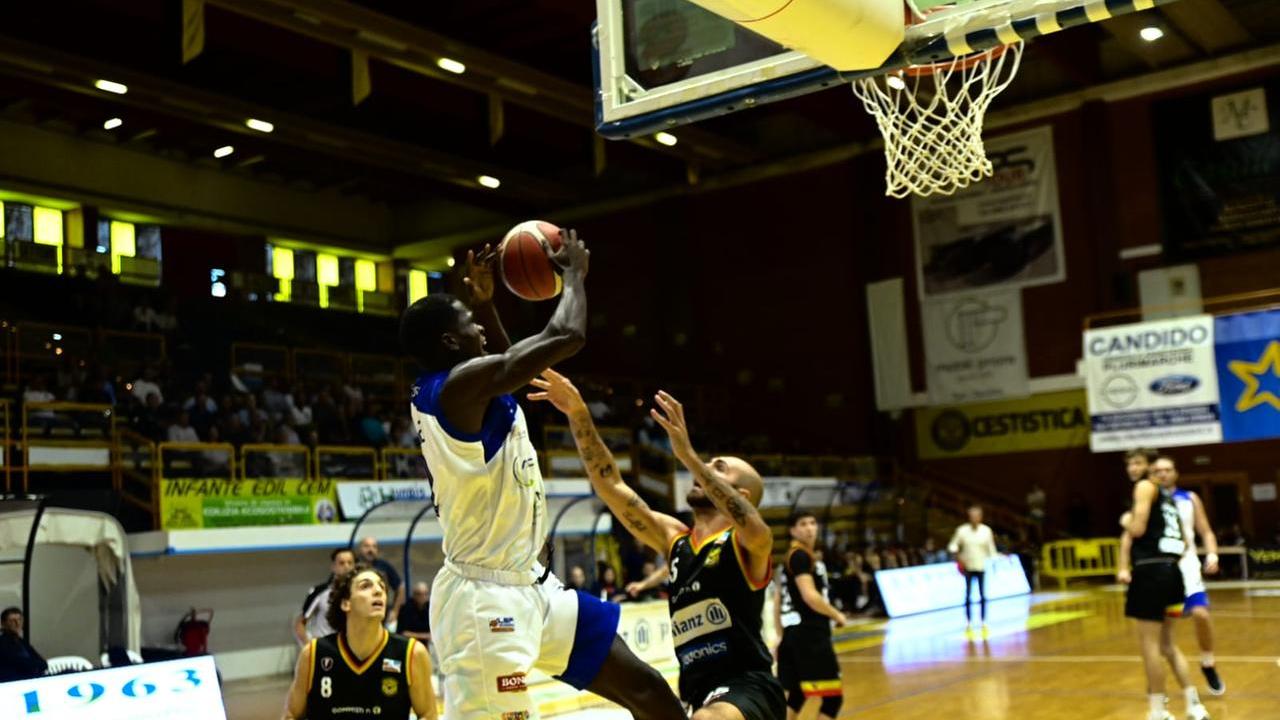 Tiagande è incontenibile. L’Adamant è corsara a San Severo