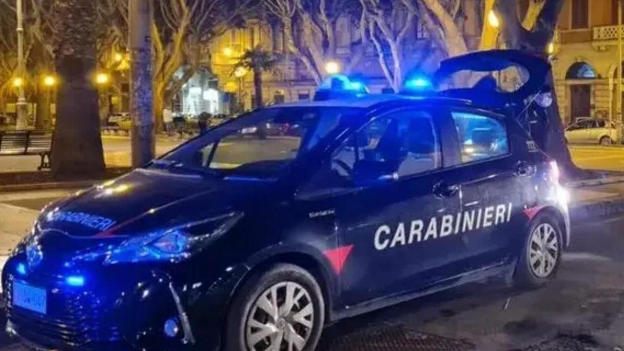 Ubriaco aggredisce un operatore del 118 e poi i carabinieri: arrestato