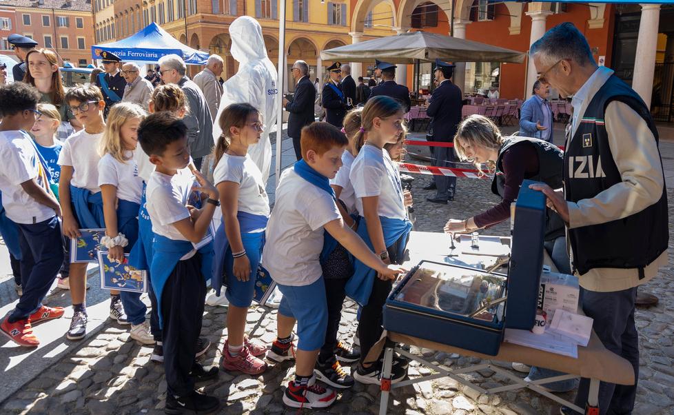 Festa di San Michele, patrono della polizia di Stato: il questore Pennella parla alle famiglie modenesi