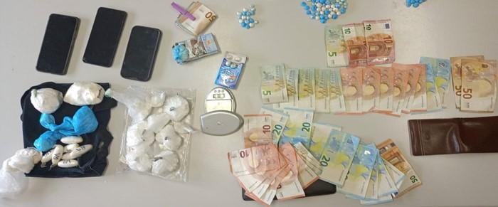 
	La droga sequestrata

