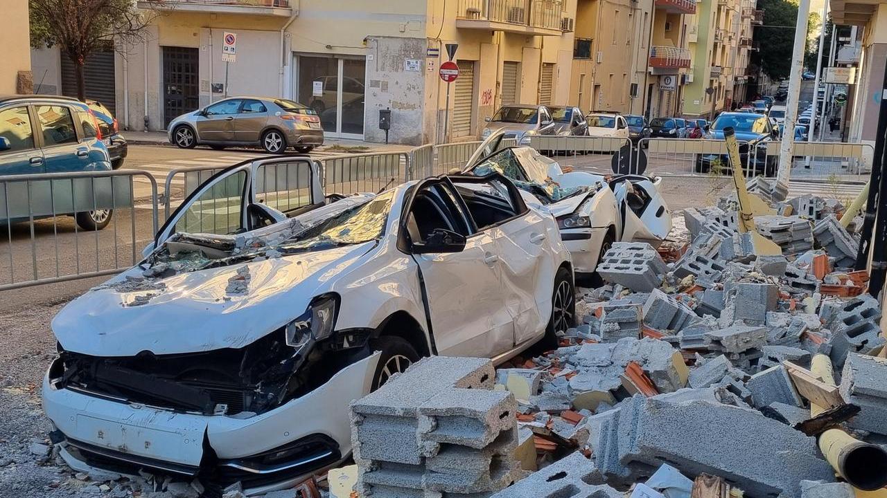 Sassari, tre mesi dopo l’esplosione le macerie restano lì: manca l’autorizzazione per bonificare