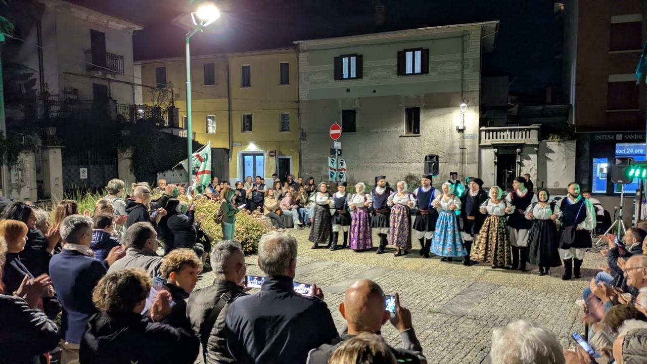 Il Circolo di Castelletto sopra Ticino riparte alla grande con una festa sarda