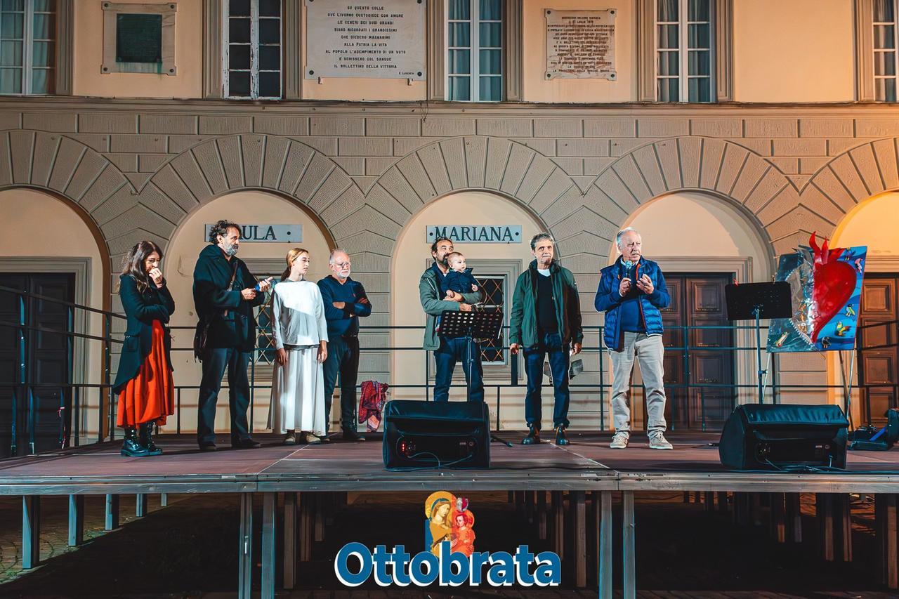 
	Il gran finale dell'Ottobrata 2024 (foto dal profilo Facebook dell'evento)

