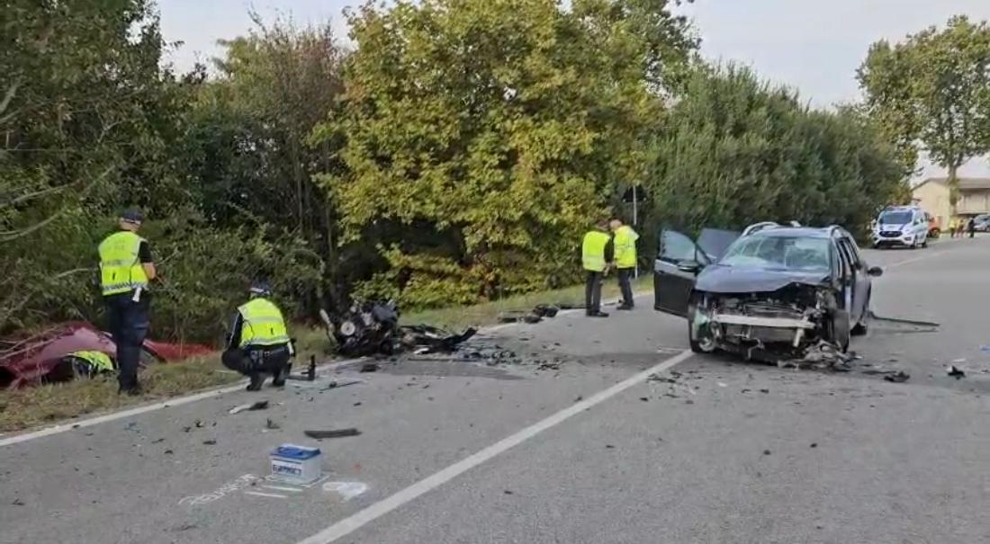 Scontro tra auto a Coccanile, ferite due donne