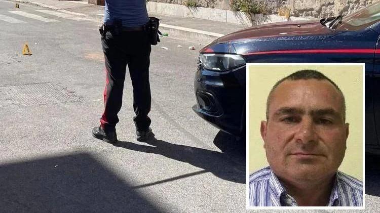 Uccide la moglie a colpi di pietra, fermato il marito in fuga. Trovato morto uno dei figli, la sorella è in fin di vita: Ecco cosa sappiamo