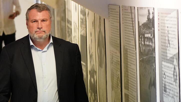 Livorno, vendere o restare: Esciua sfoglia la margherita<br type="_moz" />