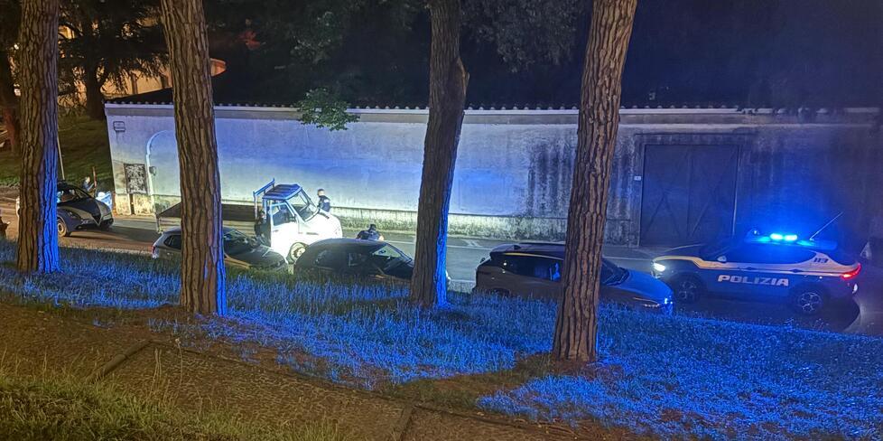 Lucca, ladri scoperti si danno alla fuga: inseguiti fin dentro le Mura