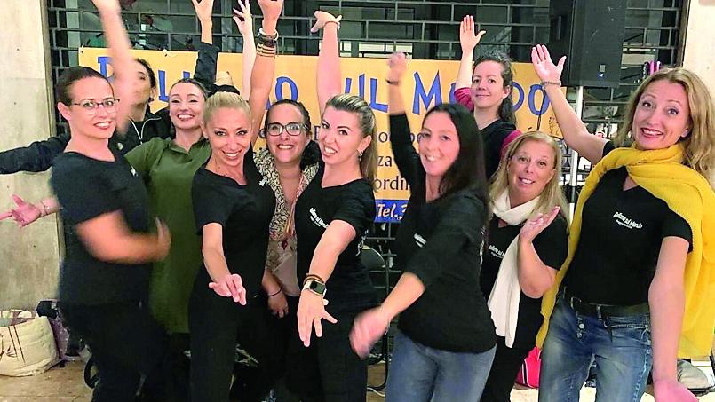 “Balliamo sul mondo”: l’associazione che unisce culture e persone attraverso la danza popolare