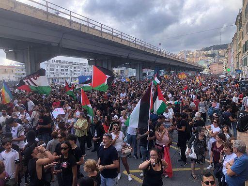 Flotilla bloccata da Israele: proteste e occupazioni in tutta Italia - Proclamato lo sciopero generale