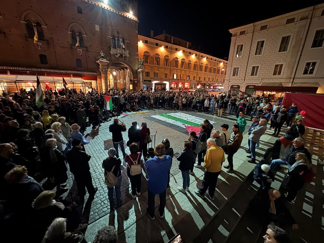 Flotilla, Ferrara si mobilita e va subito in piazza