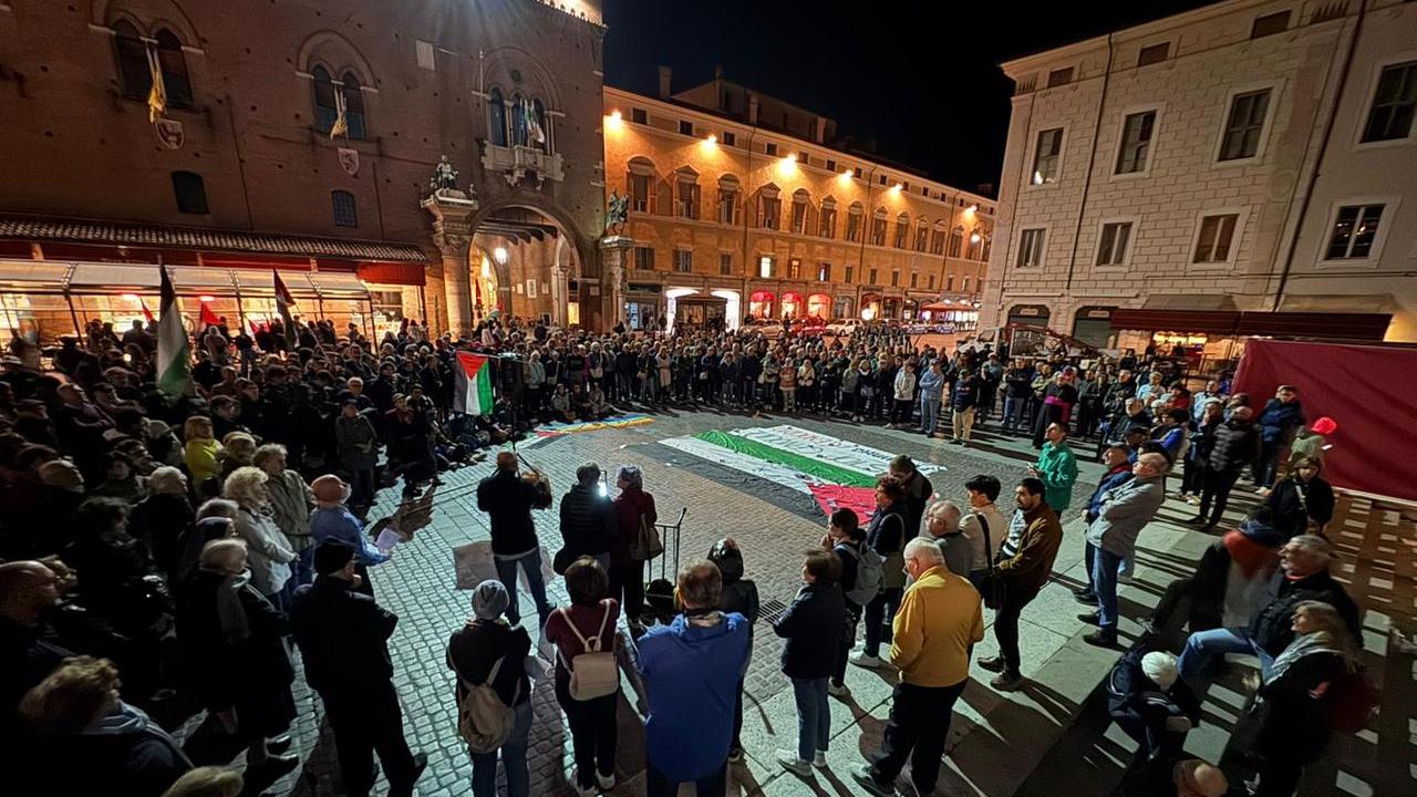 Flotilla, Ferrara si mobilita e va subito in piazza