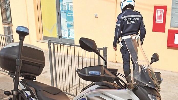 Colpito con calci e schiaffi a Sassari, i due imputati condannati a una multa