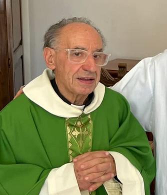 Alghero dice addio a don Potito Niolu