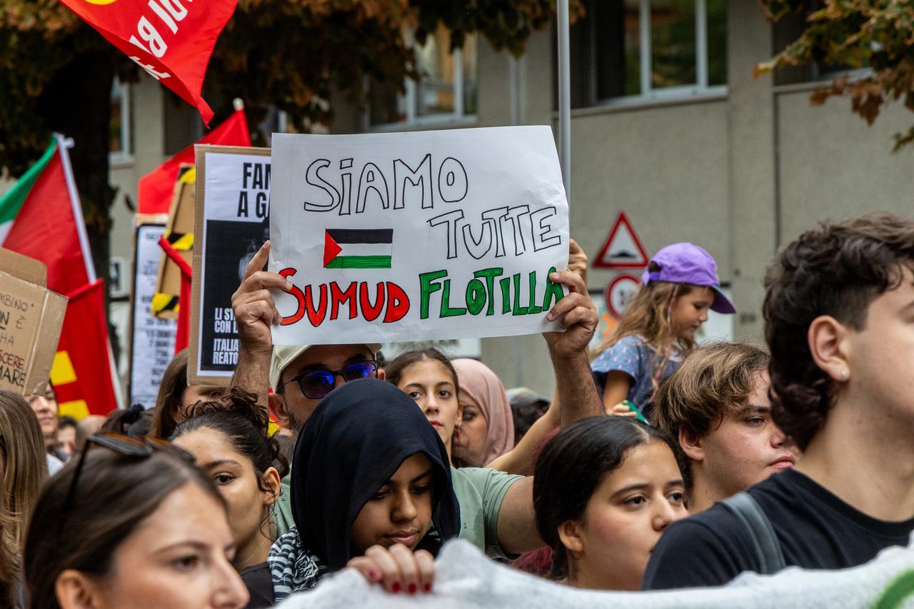 Accordi Unife-Israele, richiesta bis. I sindacati: «Scioperi anche l’Ateneo»