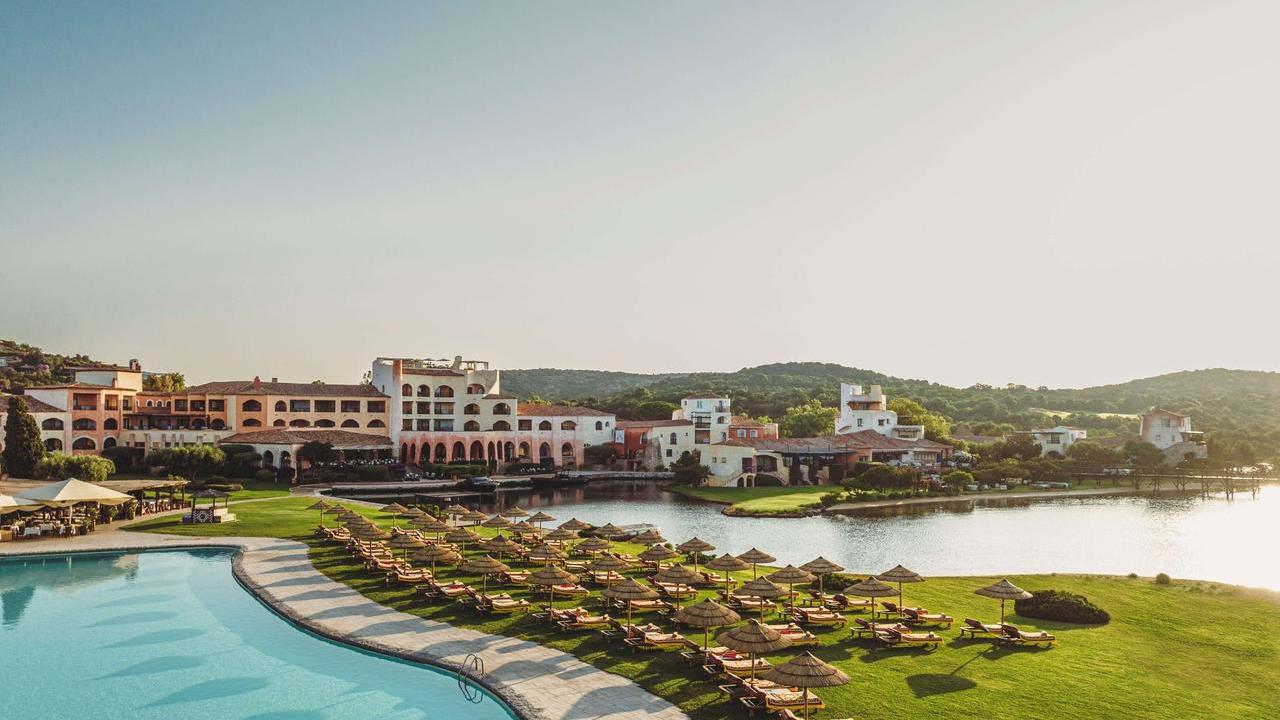Occasioni di lavoro negli hotel di lusso della Costa Smeralda: ecco le figure richieste